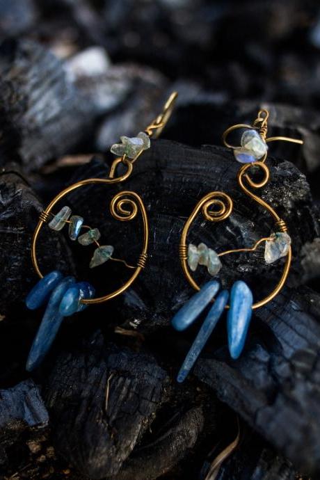 Kyanite & labradorite hoop earrings